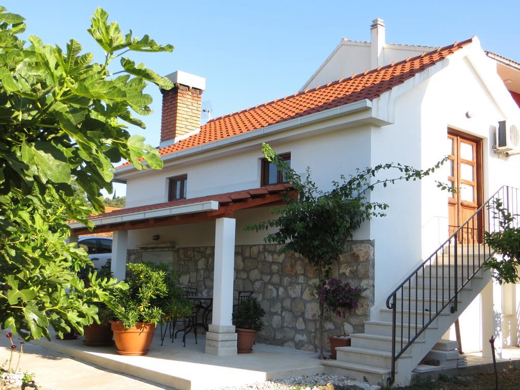 Holiday Home Artina 2 Lovište Quarto foto