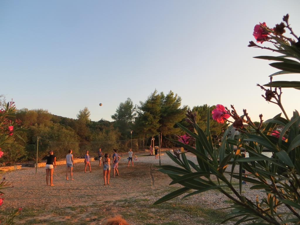 Holiday Home Artina 2 Lovište Quarto foto